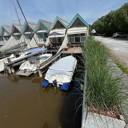 Haus Am See นอยซีเดิลอัมเซ ภายนอก รูปภาพ