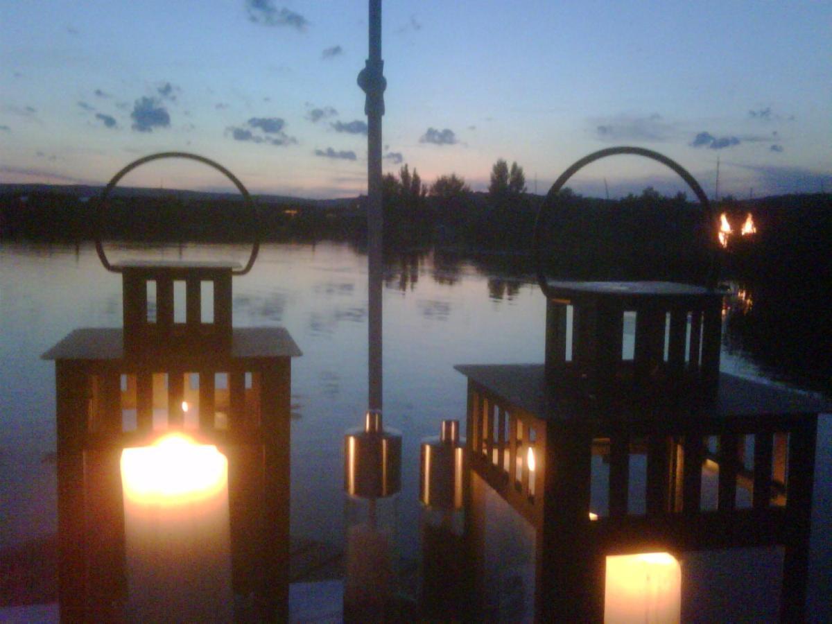 Haus Am See นอยซีเดิลอัมเซ ภายนอก รูปภาพ