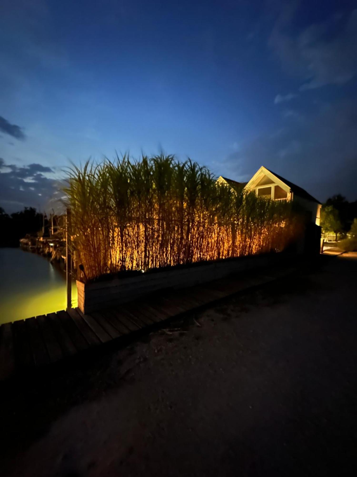 Haus Am See นอยซีเดิลอัมเซ ภายนอก รูปภาพ
