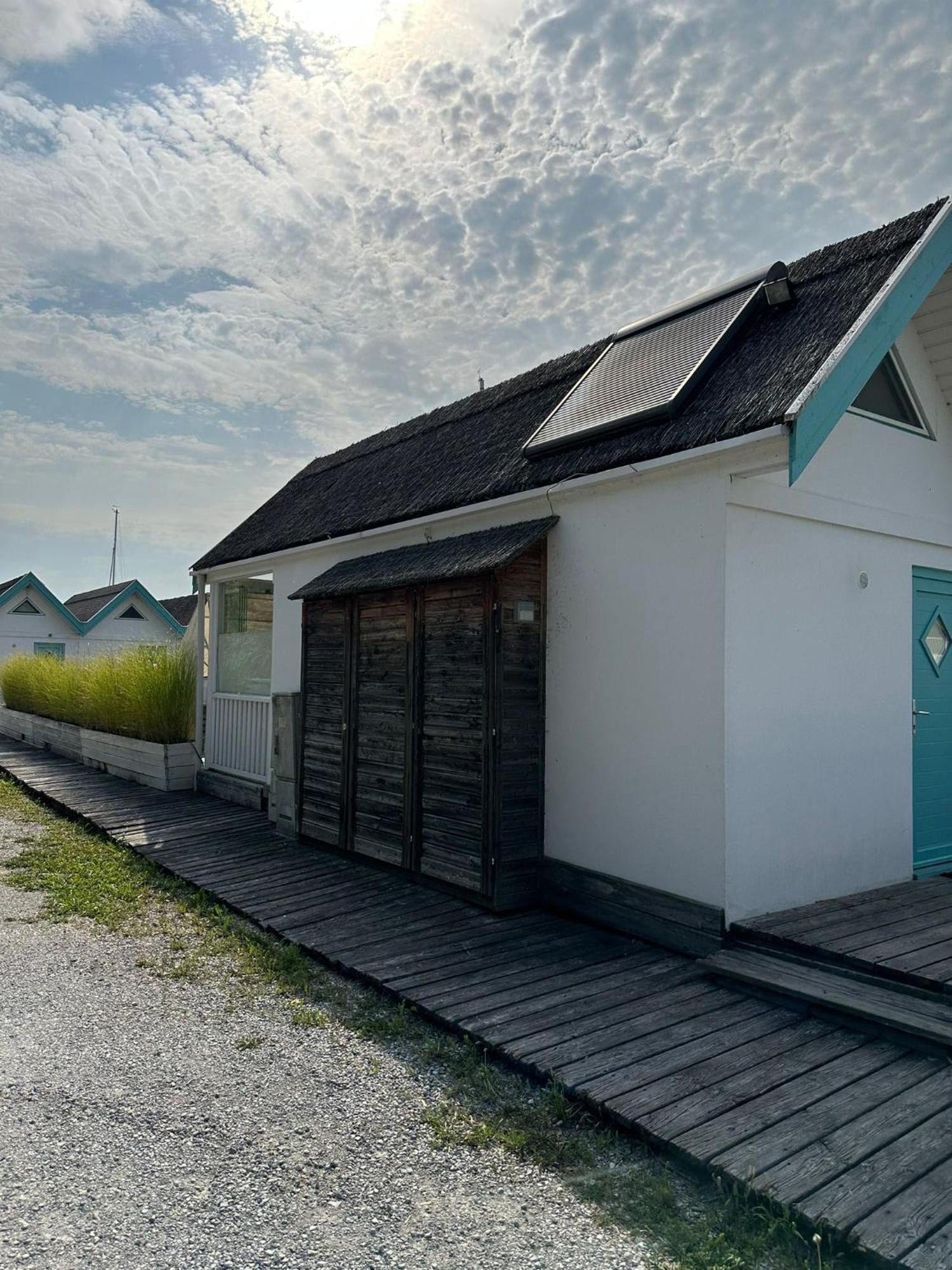 Haus Am See นอยซีเดิลอัมเซ ภายนอก รูปภาพ